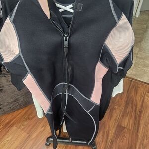 Women's Scuba Surf Swim Wetsuit Black and Pink